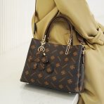 Mumu Retro Women Sling Bag