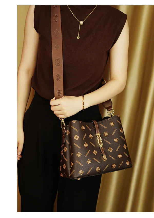Unique Trending Stylish best Ladies clutch hand bag